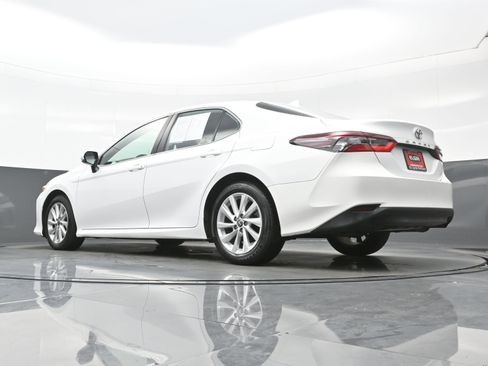 Used 2023 Toyota Camry LE FWD image 30