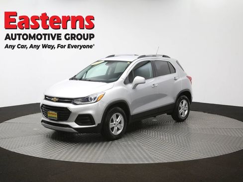 Used 2018 Chevrolet Trax LT w/ LT Convenience Package AWD/4WD image 54