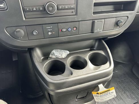 New 2024 Chevrolet Express 4500 w/ Power Convenience Package RWD image 5