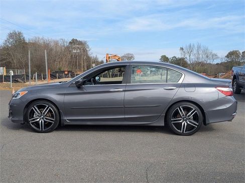 Used 2016 Honda Accord Sport image 6
