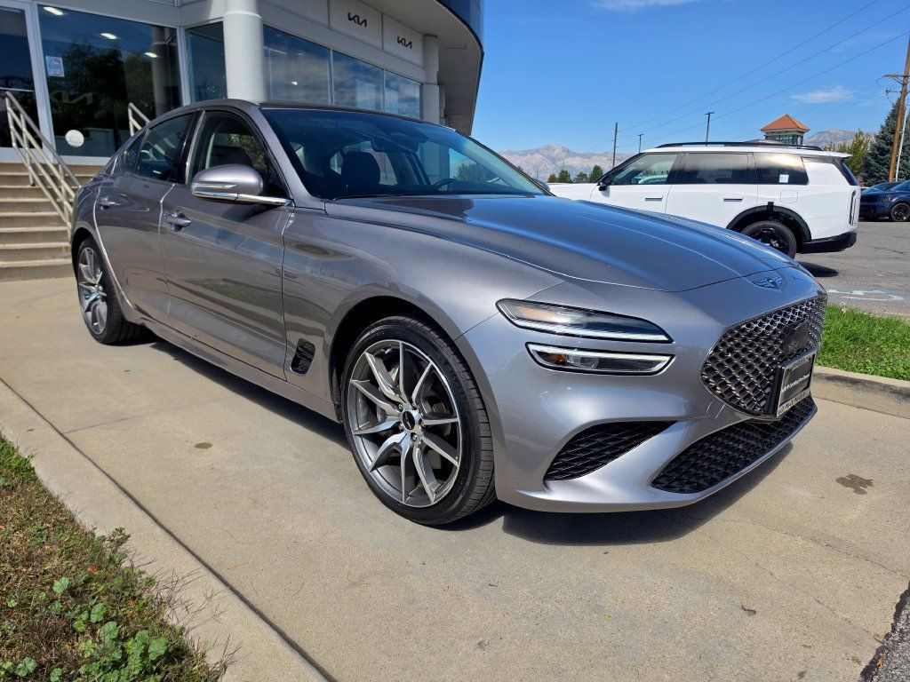 Used 2025 Genesis G70 2.5T AWD/4WD image 3