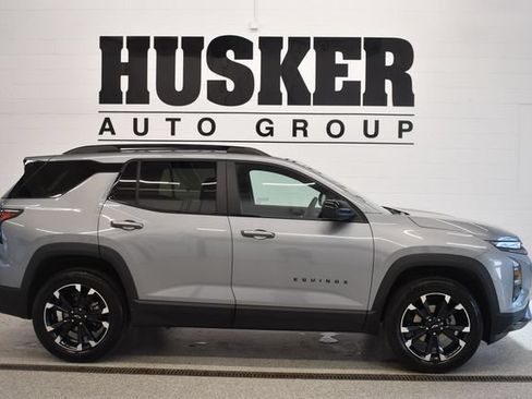 Used 2026 Chevrolet Equinox RS w/ LPO, Floor Liner Package AWD/4WD image 2