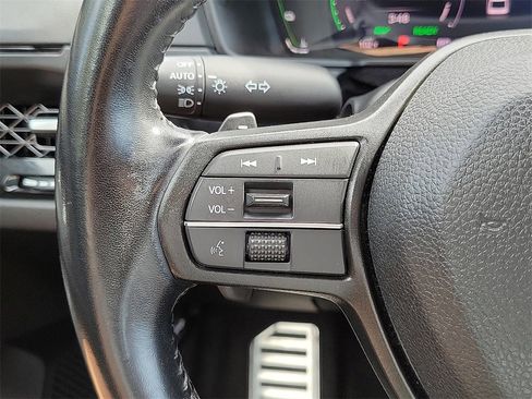 Used 2023 Honda Accord Sport image 4