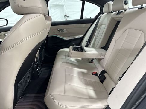 Used 2020 BMW 330i xDrive Sedan w/ Premium Package image 25