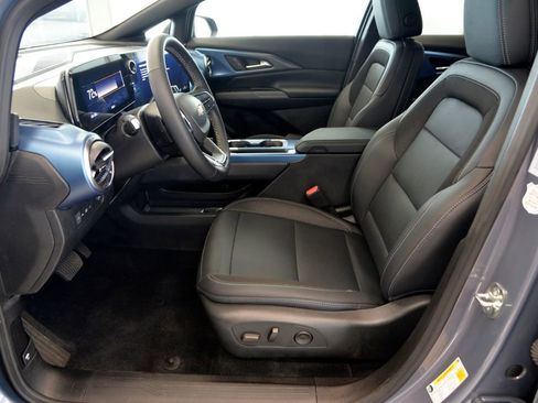 Used 2025 Chevrolet Equinox EV LT w/ Convenience Package FWD image 15