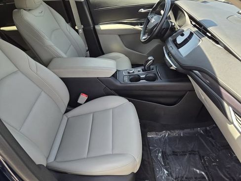 Used 2019 Cadillac XT4 Luxury FWD image 13