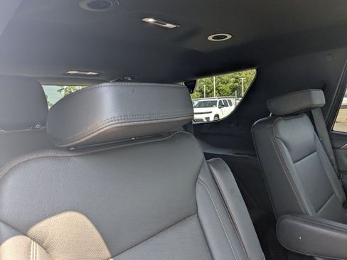 Used 2021 Chevrolet Tahoe High Country AWD/4WD image 18
