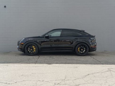 Certified 2024 Porsche Cayenne Turbo GT AWD/4WD image 2