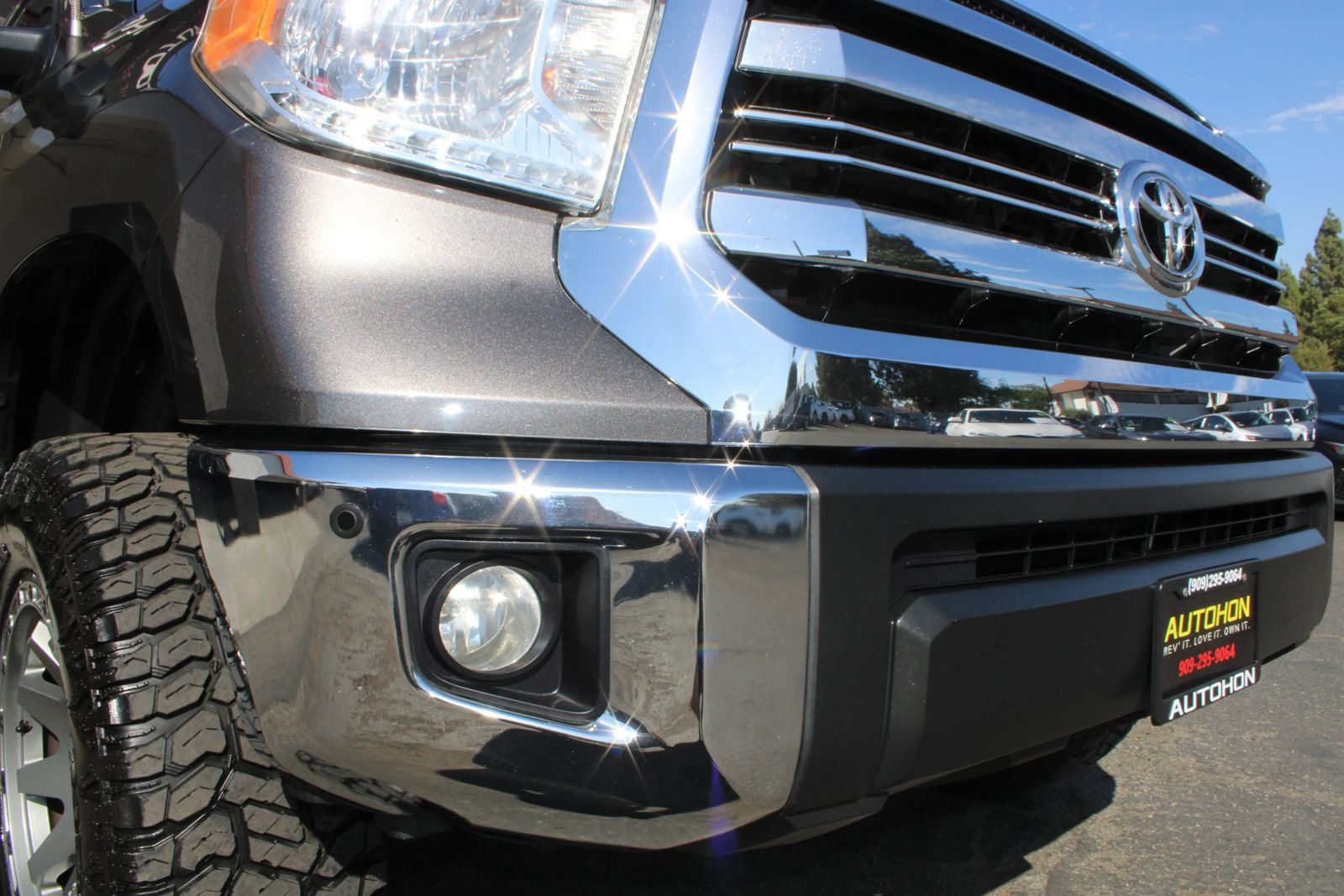 Used 2016 Toyota Tundra SR5 w/ SR5 Upgrade Package RWD image 5