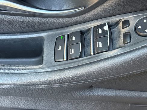 Used 2015 BMW 528i Sedan image 12