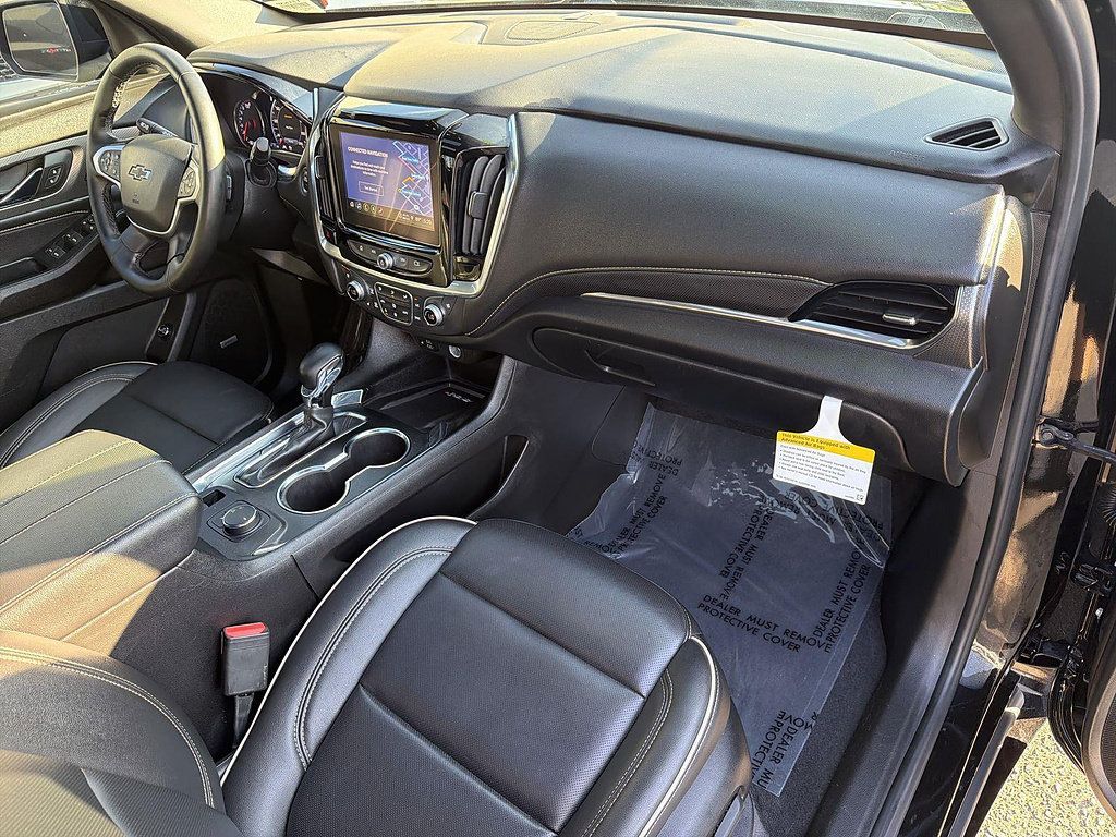 Used 2023 Chevrolet Traverse Premier w/ Redline Edition FWD image 29