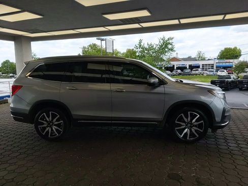 Used 2021 Honda Pilot Touring image 5