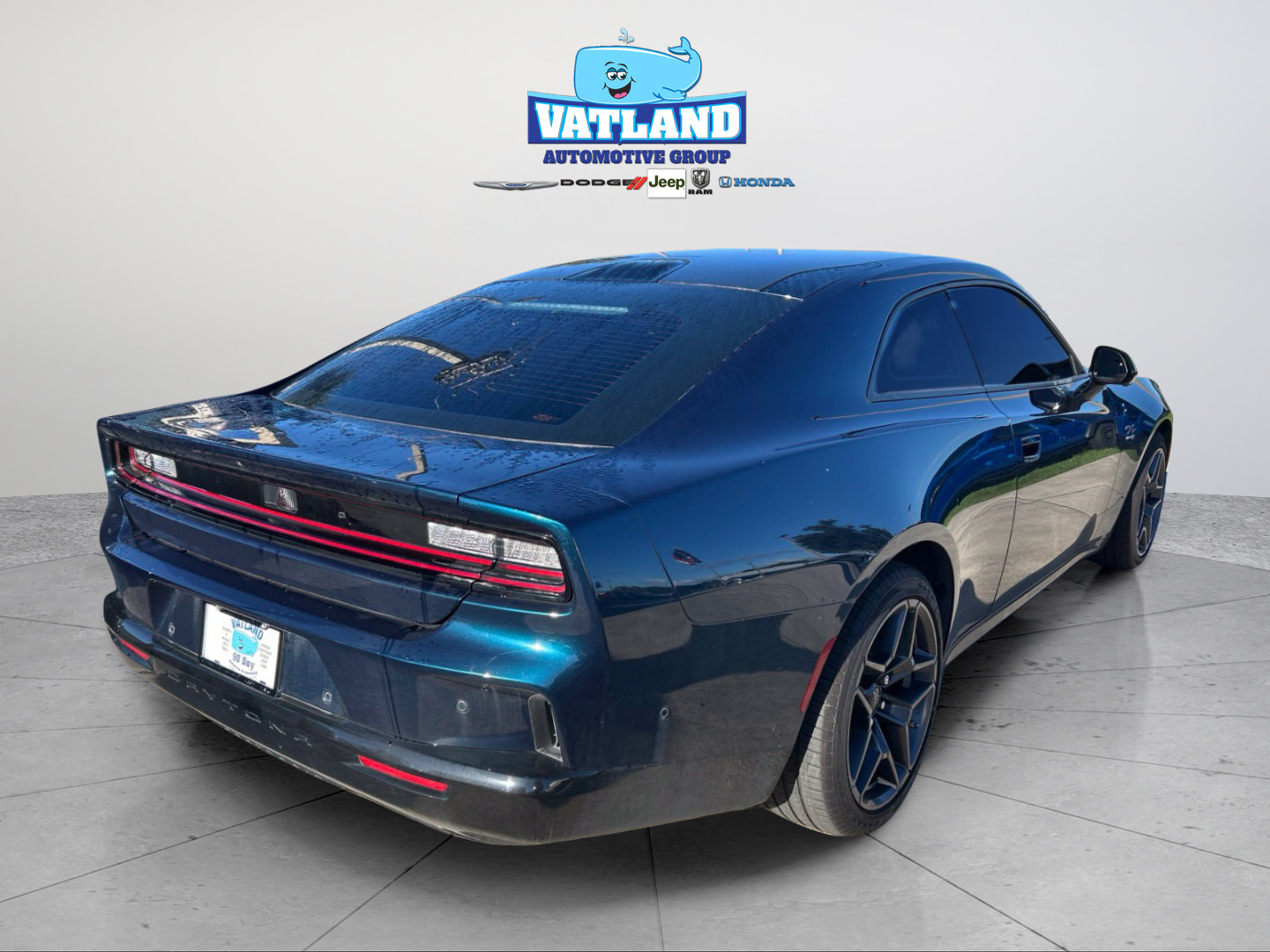 Used 2024 Dodge Charger Daytona R/T w/ Plus Group AWD/4WD image 5