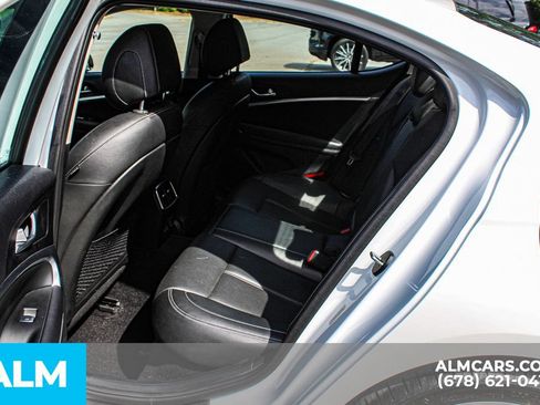Used 2025 Genesis G70 2.5T RWD image 17