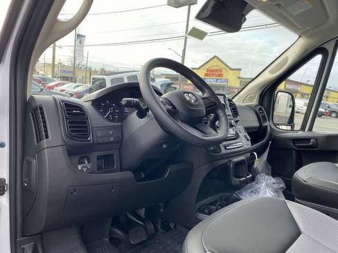 New 2024 RAM ProMaster 2500 w/ Convenience Group FWD image 21
