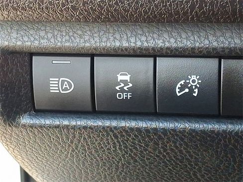 Used 2025 Toyota Camry XSE image 29