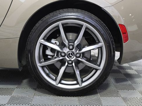Used 2023 MAZDA MX-5 Miata Grand Touring RWD image 22