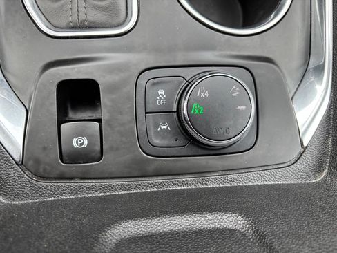 Used 2020 Chevrolet Traverse High Country AWD/4WD image 35