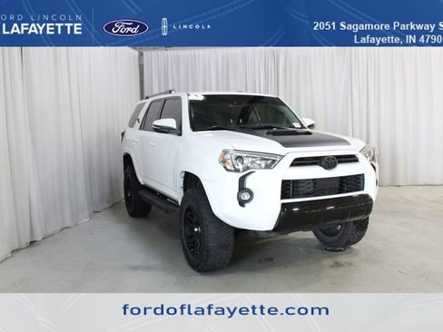 Used 2021 Toyota 4Runner TRD Off-Road Premium w/ Moonroof Package AWD/4WD image 1