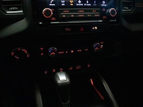 Used 2023 Nissan Frontier PRO-4X image 31