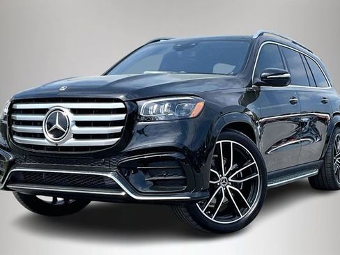 New 2026 Mercedes-Benz GLS 580 4MATIC image 2