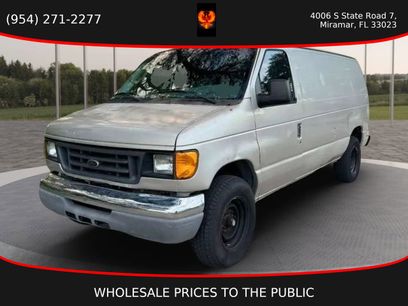 Used 2003 Ford E-250 and Econoline 250 Van 3D