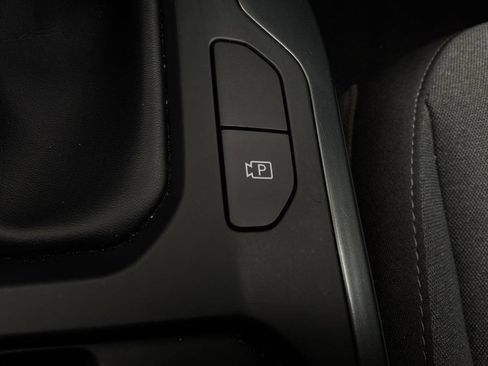 Used 2025 Kia K4 FWD image 24