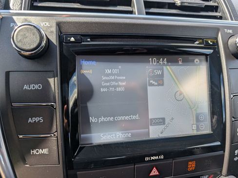 Used 2016 Toyota Camry XSE w/ Moonroof Package image 24