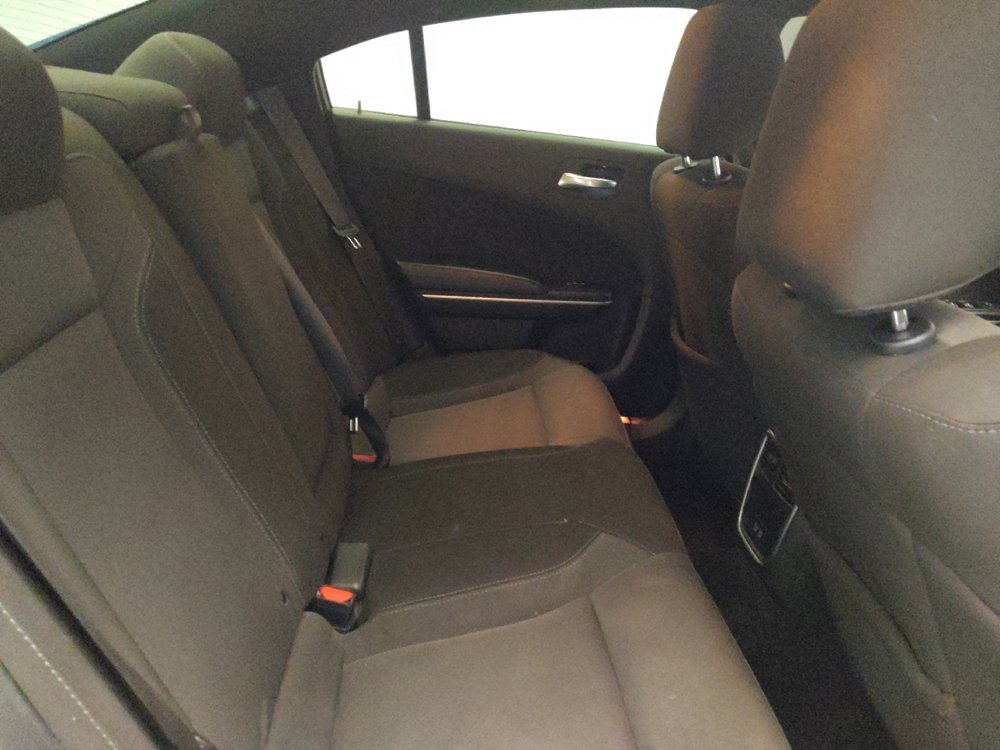 Used 2022 Dodge Charger SXT RWD image 19