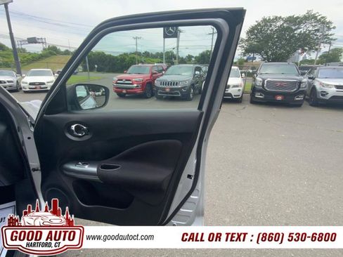 Used 2017 Nissan Juke S image 13