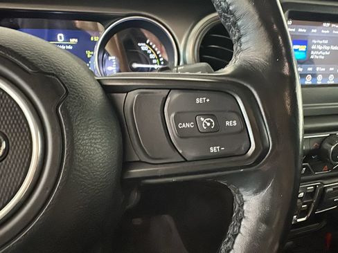 Used 2023 Jeep Wrangler Unlimited w/ Cold Weather Group AWD/4WD image 20