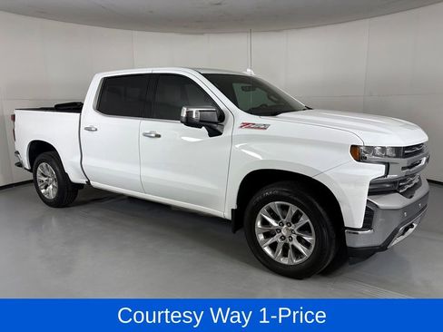 Used 2022 Chevrolet Silverado 1500 LTZ w/ Technology Package AWD/4WD image 11