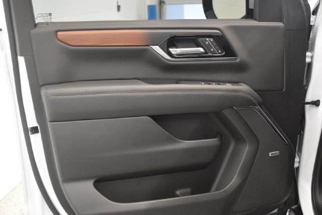 Used 2026 GMC Yukon Denali w/ Sun & Power Step Package AWD/4WD image 20