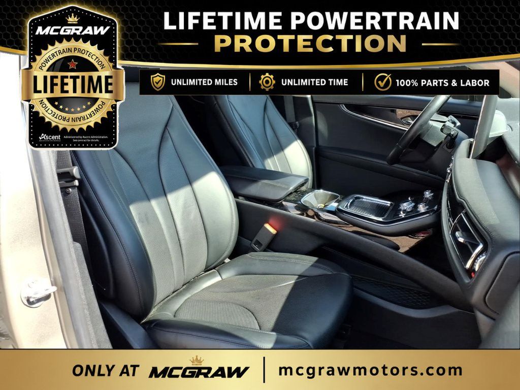 Used 2023 Lincoln Nautilus Reserve AWD/4WD image 13