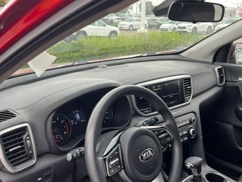 Used 2021 Kia Sportage LX AWD/4WD image 13