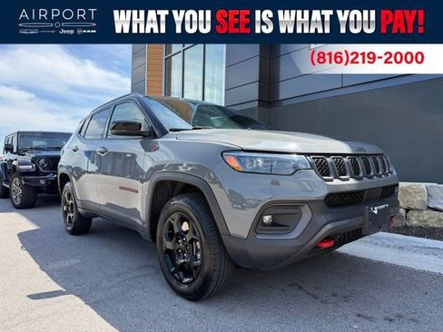 Used 2023 Jeep Compass Trailhawk w/ Trailhawk Elite Group AWD/4WD image 1