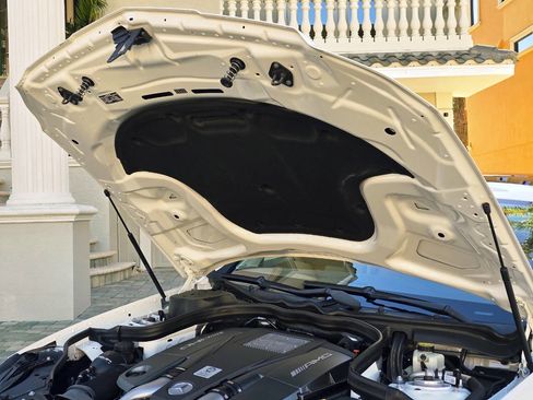 Used 2012 Mercedes-Benz CLS 63 AMG image 52