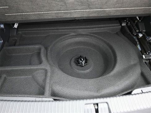 New 2026 Volkswagen Atlas SE image 14