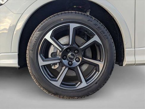 New 2025 Audi Q3 2.0T Premium Plus image 10