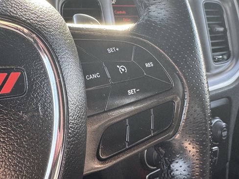 Used 2022 Dodge Charger SXT w/ Blacktop Package image 11