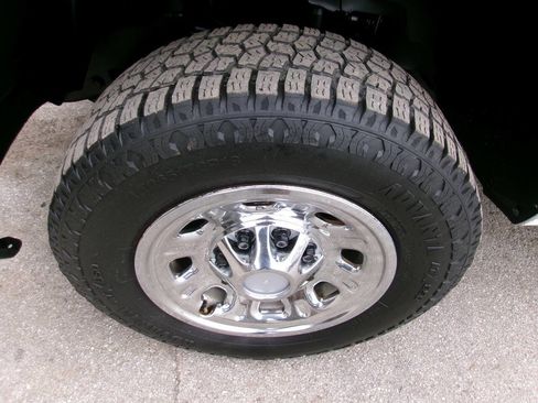 Used 2012 Chevrolet Silverado 3500 W/T AWD/4WD image 10