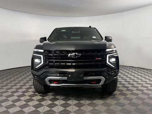 Used 2025 Chevrolet Tahoe Z71 AWD/4WD image 12