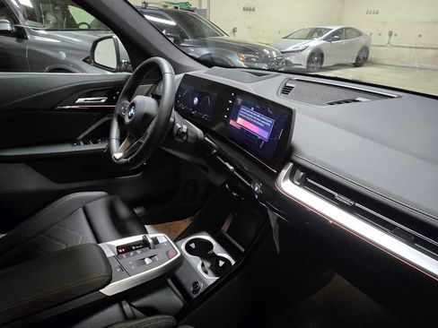 New 2026 BMW X1 xDrive28i image 11