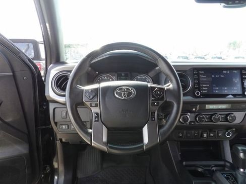 Used 2023 Toyota Tacoma TRD Off-Road w/ Technology Package AWD/4WD image 26