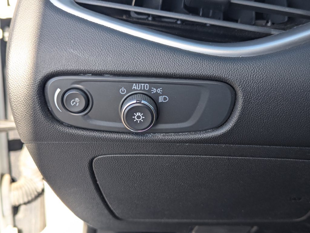 Used 2024 Chevrolet Malibu LT FWD image 24
