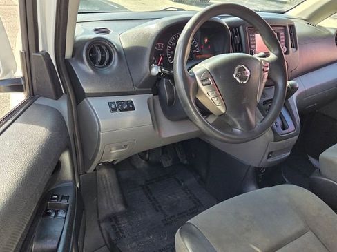Used 2019 Nissan NV200 SV w/ Navigation Package image 10