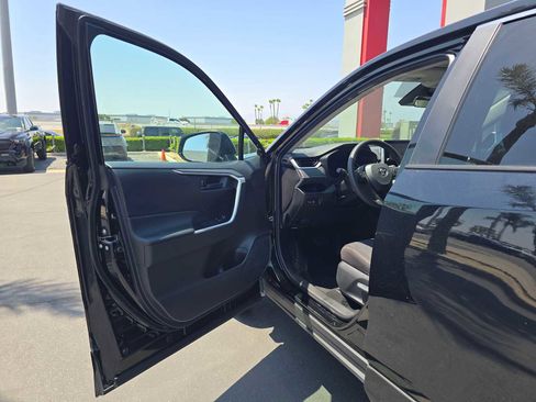 Used 2025 Toyota RAV4 LE FWD image 21