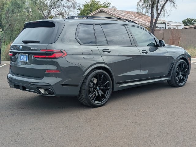 Used 2026 BMW X7 xDrive40i w/ M Sport Package AWD/4WD image 6