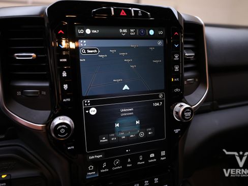 Used 2024 RAM 2500 Big Horn w/ Night Edition image 28