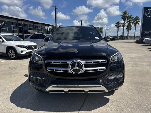 Used 2022 Mercedes-Benz GLS 450 4MATIC image 2